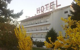 Lavanda Hotel Mira Serra